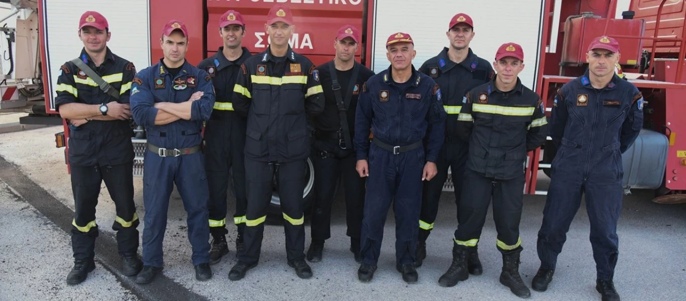 Φθιώτιδα: Επιχείρηση της ΕΜΑΚ για σκύλο που έπεσε σε γκρεμό (φώτο)